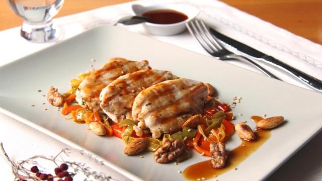 0 MEDALLONES POLLO CON SALSA MANDARINA IMG_1411