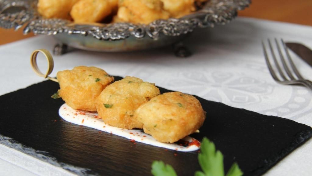 BUÑUELOS DE BACALAO.