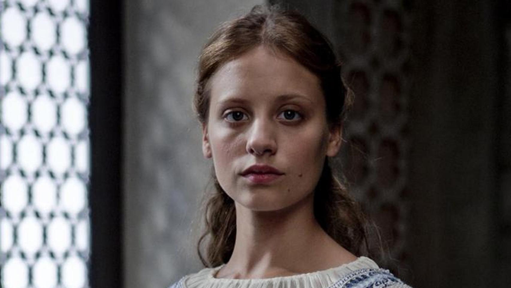 Michelle Jenner como Isabel, la católica