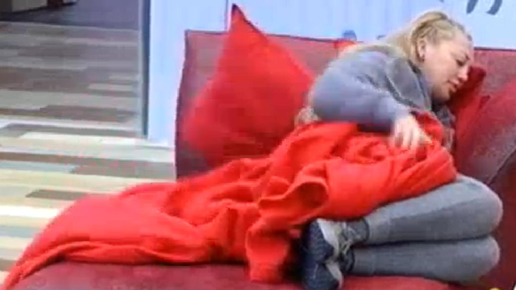 Belén Esteban sufre una hipoglucemia