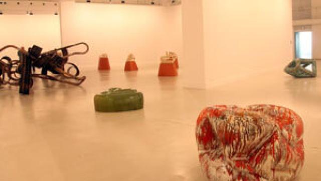 Image: Richard Deacon, aires futuristas