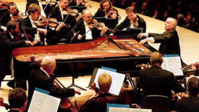 Image: Barenboim despide Granada