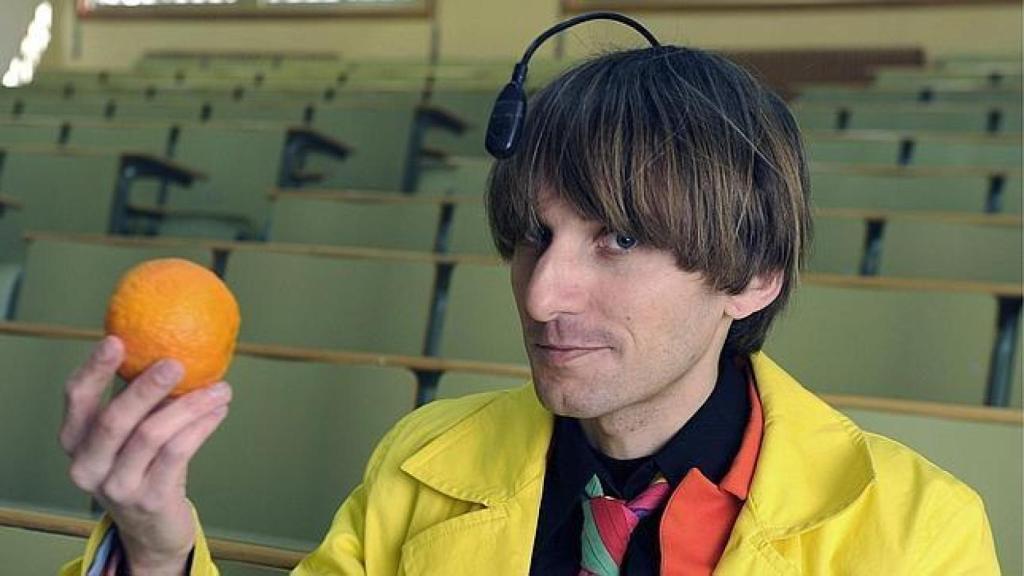 El británico Neil Harbisson con el implante en una imagen de archivo.