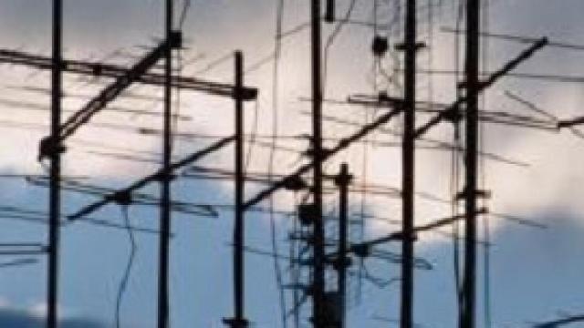 Con este proceso se libera un espacio de frecuencias para que puedan operar las ondas del 5G.