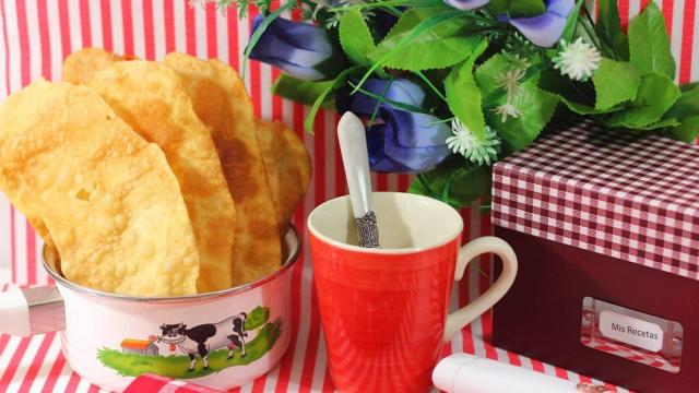 Orejas de Carnaval crujientes