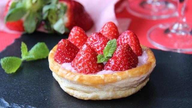 0 TARTALETAS HOJALDRE CON CREMA PASTELERA FRESA IMG_3057