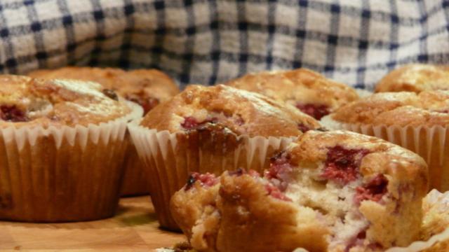 Muffins de frambuesa y chocolate blanco