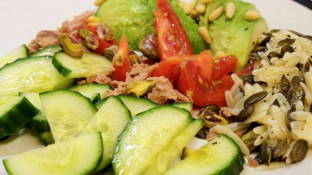 ensalada-aguacate-orzo