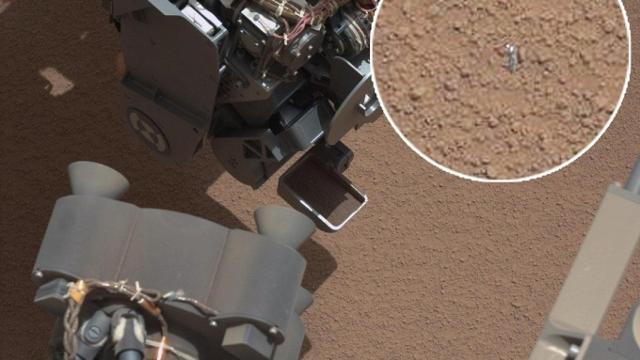 curiosity-trozo-metal-marte-02