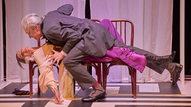 Imagen | Pardo Bazán, se ha escrito un crimen