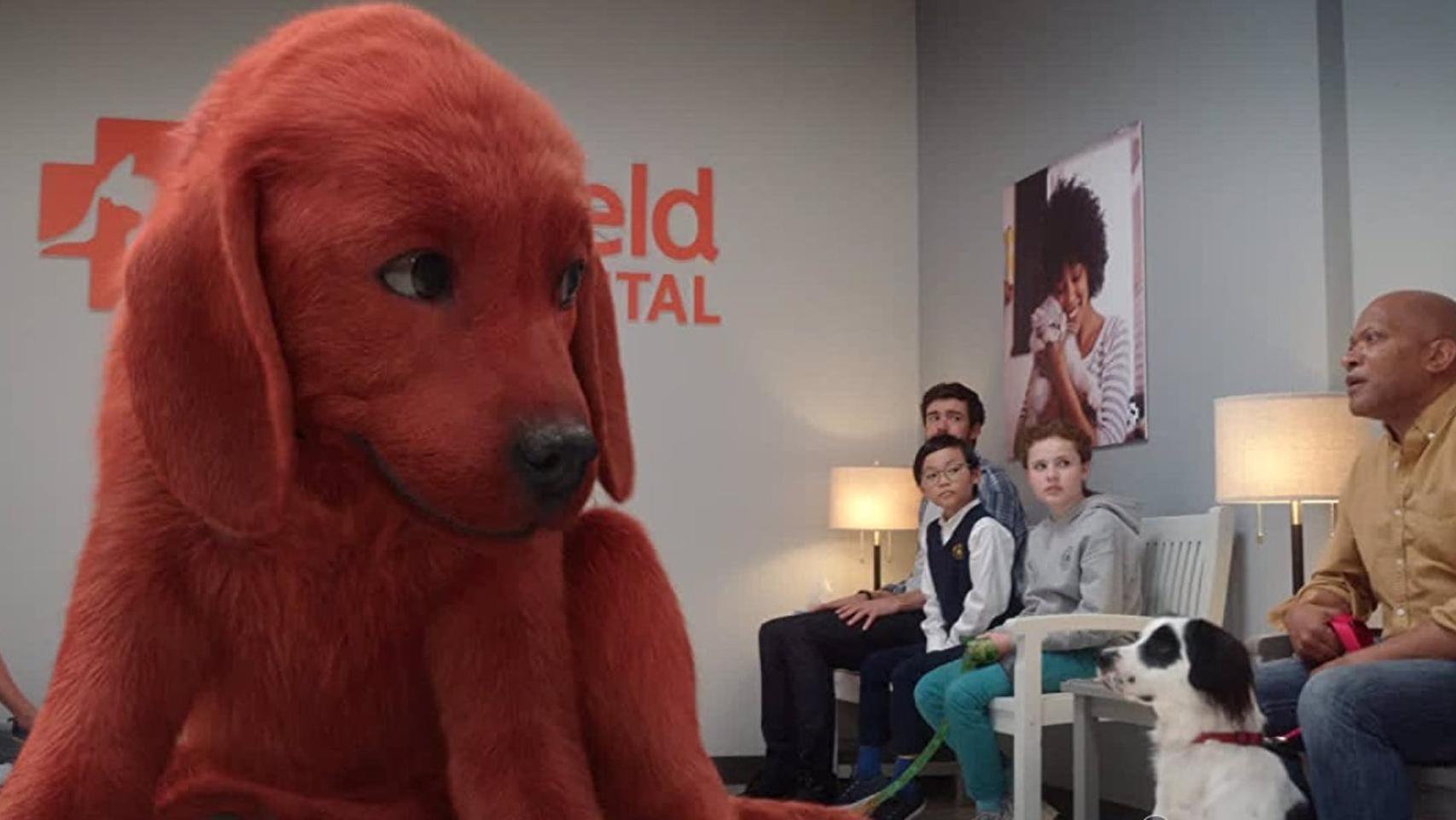 Imagen | Arácnidos, elfos, fantasmas y perros gigantes animan la cartelera navideña