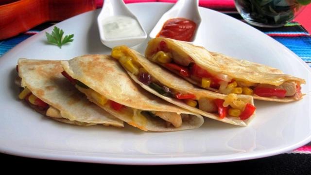 IMG_9094 QUESADILLA DE POLLO Y VERDURAS 0