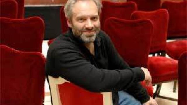 Image: Sam Mendes: Hacer teatro es como si te dan un masaje, hacer cine se parece más a que te saquen las muelas