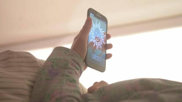 LokLok, la pantalla de bloqueo conectada con tus seres queridos