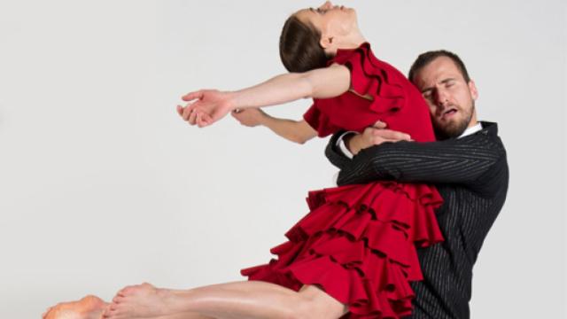 Image: Carmen baila contra su destino