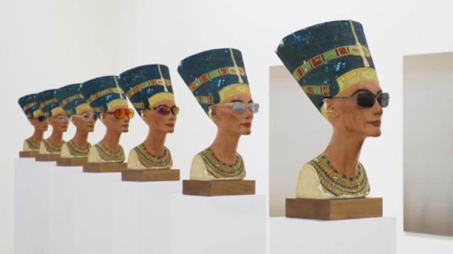 Image: Isa Genzken: ¡¡acción!!