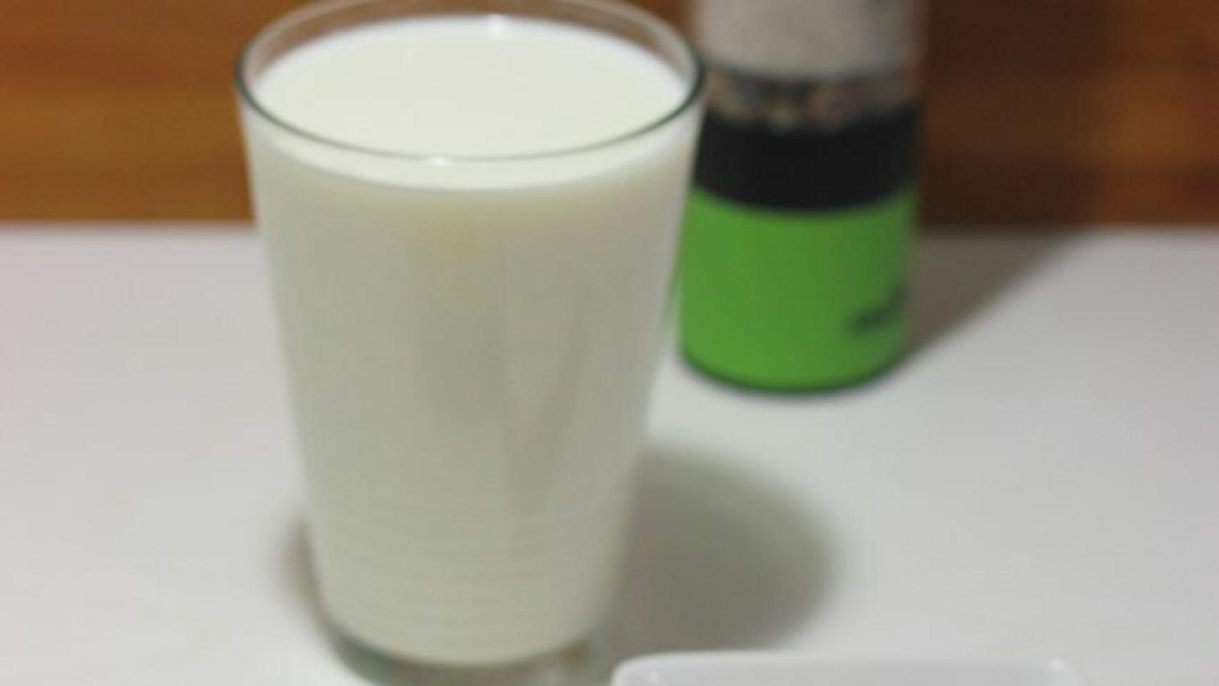 Leche, mantequilla, sal y maizena