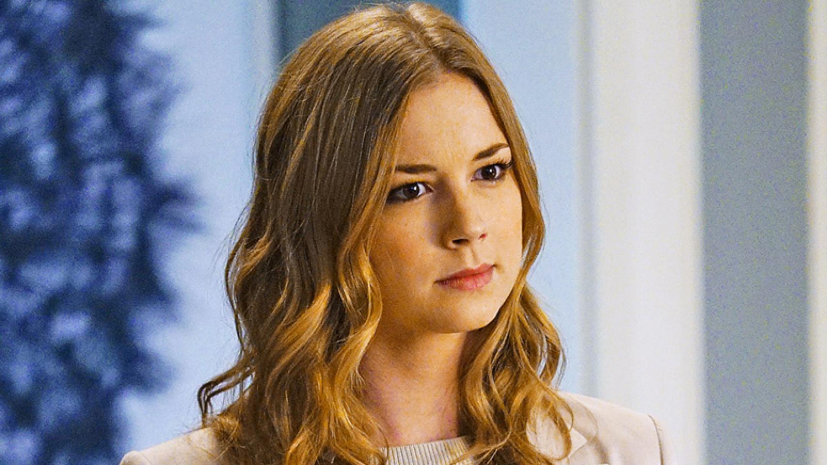 Emily VanCamp en 'Revenge'