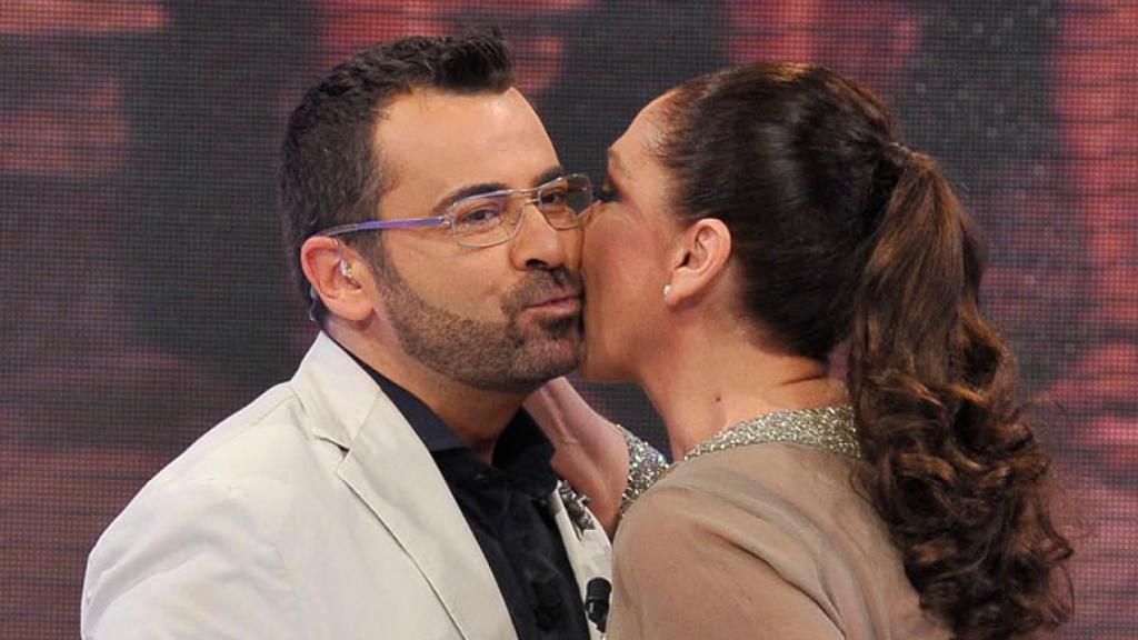 Jorge Javier Vázquez besa a Isabel Pantoja