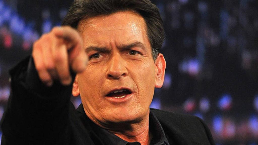 Charlie Sheen, hospitalizado de urgencia por comer almejas
