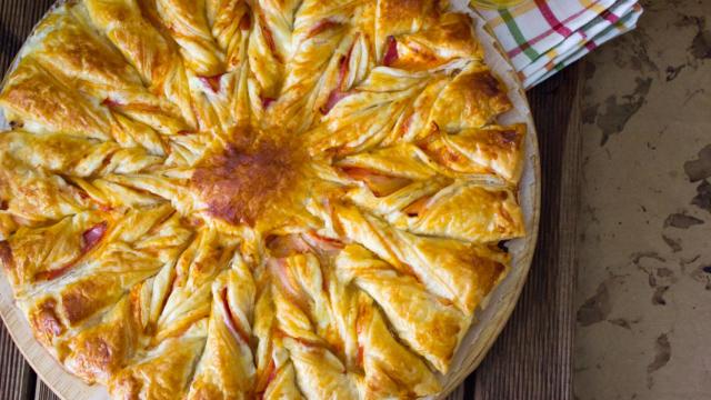 hojaldre-jamon-queso-00