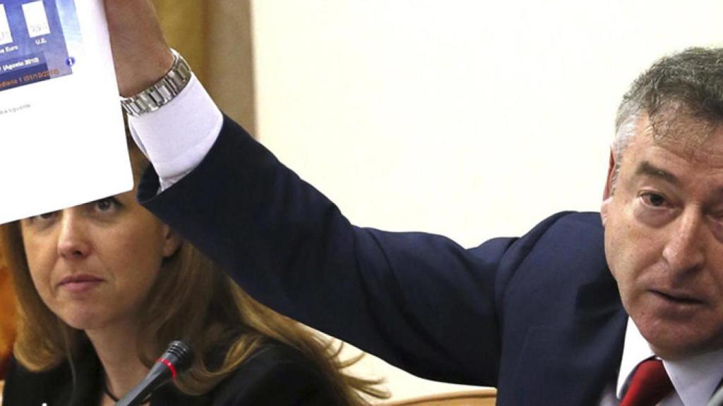 Rajoy defiende al presidente de RTVE: No afecta a la independencia informativa