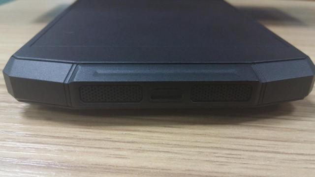 ¿De verdad necesitamos 10.000mAh de batería en un móvil?