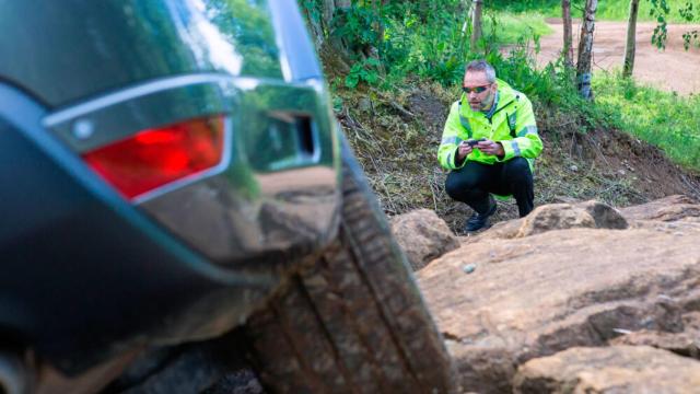 La aplicación que convierte al Land Rover en un coche radiocontrol