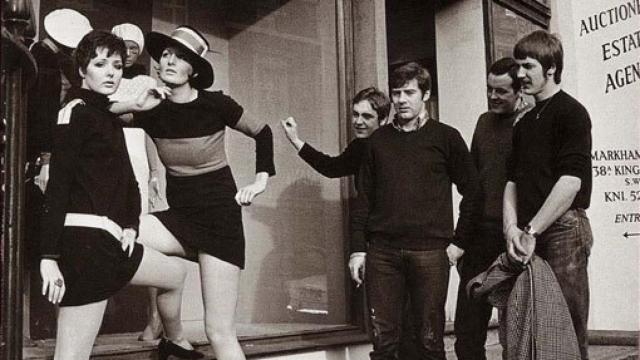 Image: ¡Divinas! Modelos, poder y mentiras