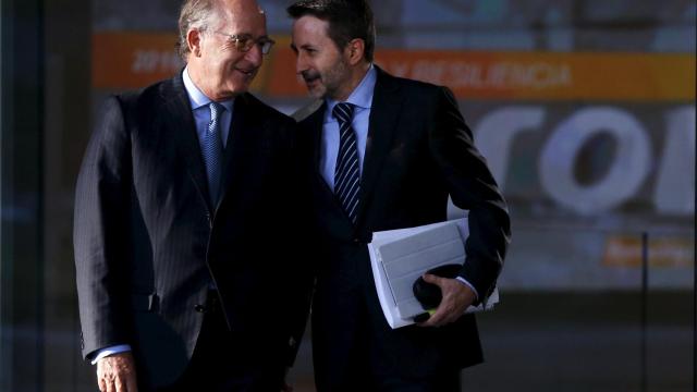 El consejero delegado de Repsol, Josu Jon Imaz (derecha), junto a su presidente, Antonio Brufau.