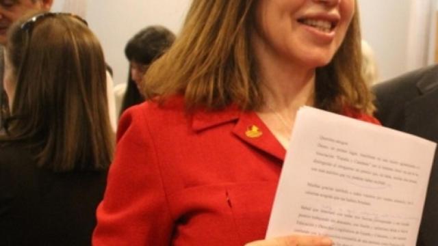 Agenjo recibió el premio Catalanes por España.