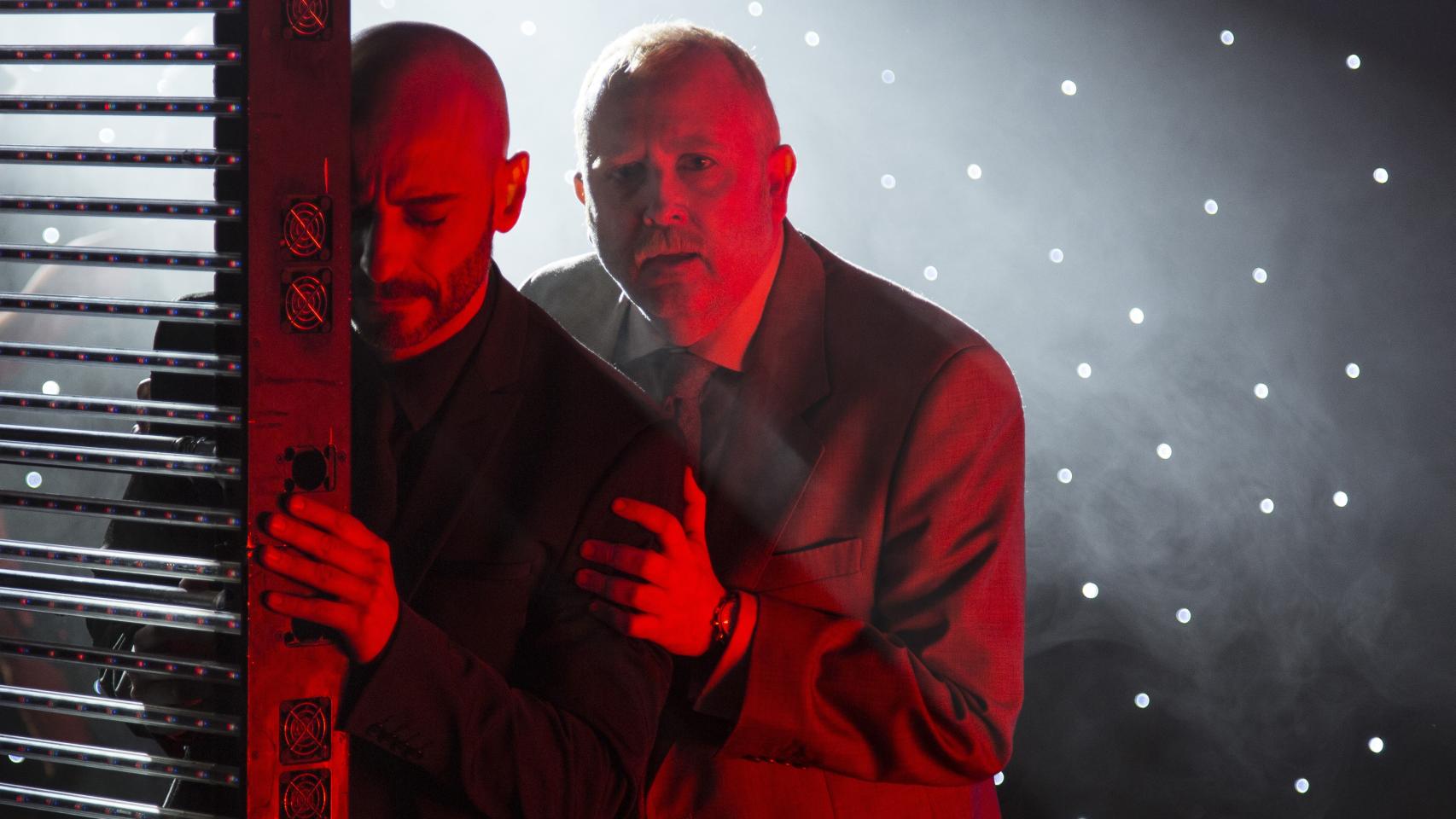 Jaime Ordóñez y Carlos Areces son dos hijos de Alphonso en el filme