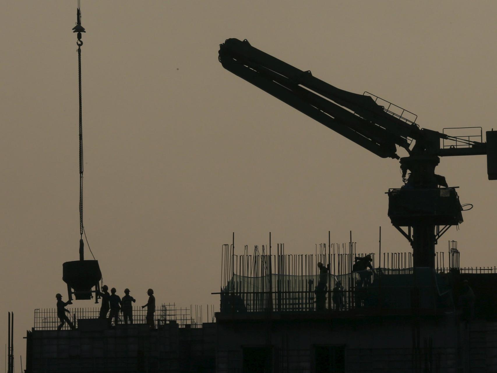 Los constructores piden que se reactive la inversión en infraestructuras.