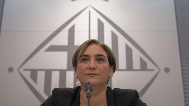 La alcaldesa de Barcelona, Ada Colau, durante una rueda de prensa