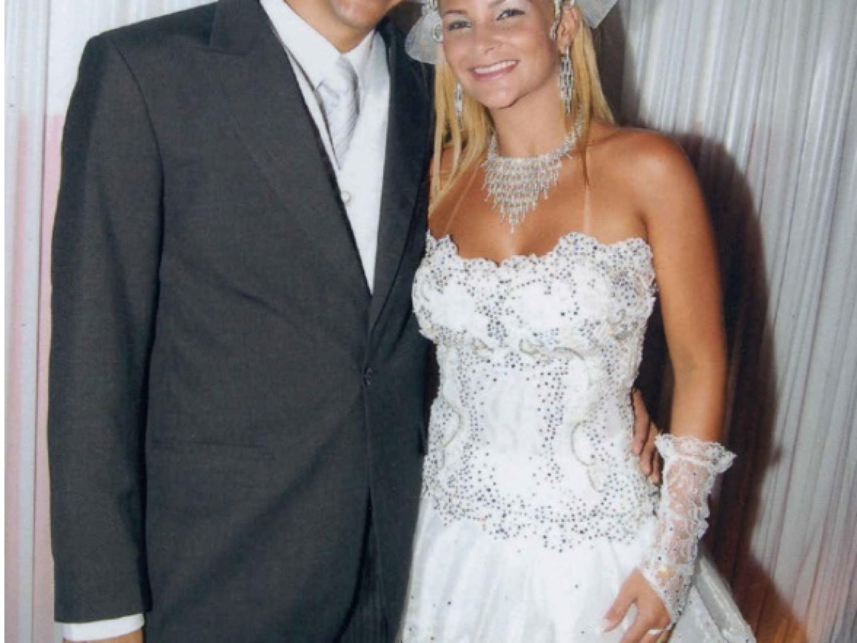 Nem nació en 1976, en la foto con ocho años.