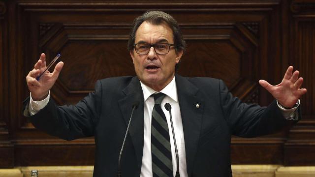 Artur Mas habla durante la sesión de investidura