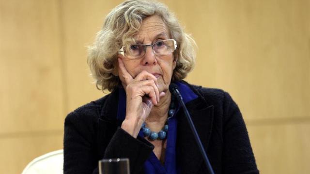 Manuela Carmena comparece ante los medios este viernes en el Ayuntamiento