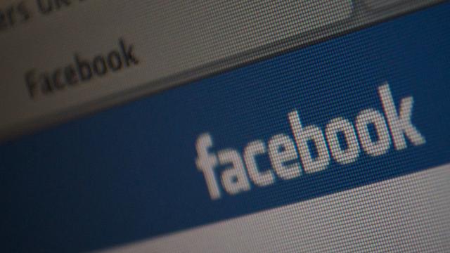 Pulse 'me gusta' para reducir el estrés generado por tener muchos amigos en Facebook
