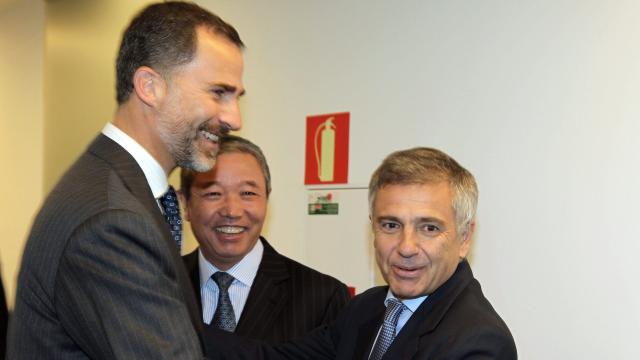 Felipe VI saluda a Juan Antonio Samaranch, presidente de la Fundación Samaranch