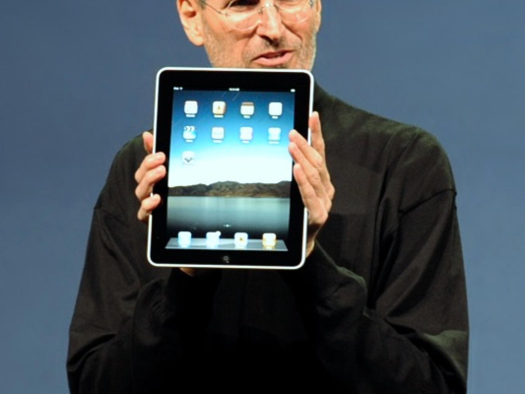 Steve Jobs revolucionó el mercado con el iPad.