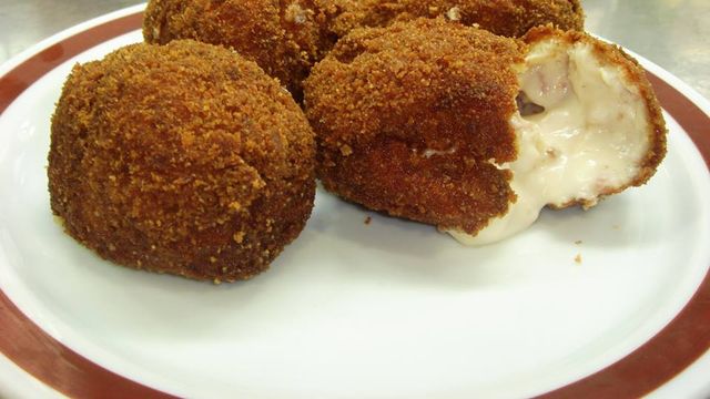 Croquetas especialidad del restaurante Melo's