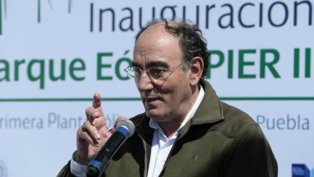 El presidente de Iberdrola, Ignacio Sánchez Galán, en un parque eólico mexicano.