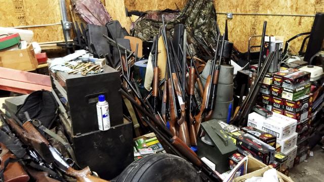 Hay casi 90 armas por cada 100 estadounidenses.