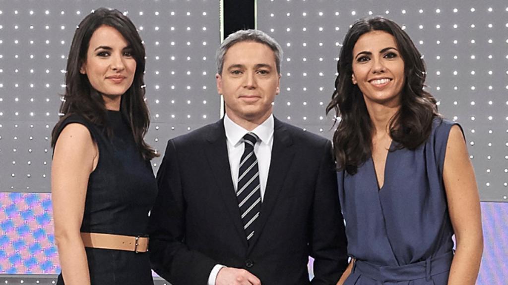 Esther Vaquero, Vicente Vallés y Ana Pastor durante la presentación del