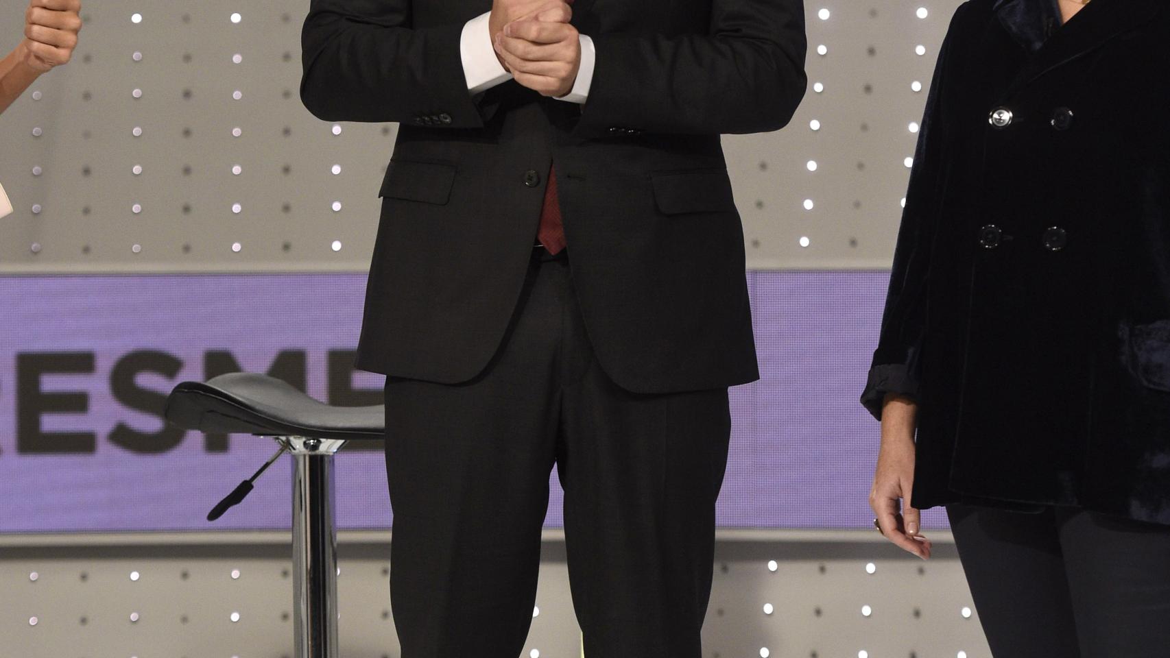 A Rivera el gris oscuro no le favorece