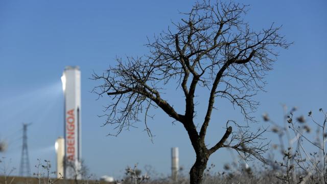 Parque solar de Abengoa en Sanlúcar la Mayor (Sevilla)