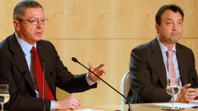 Alberto Ruiz Gallardón y Manuel Cobo en el Ayuntamiento de Madrid.
