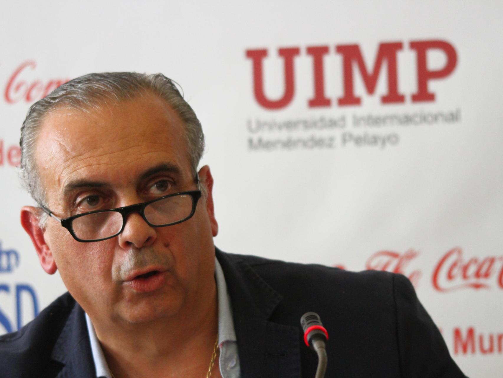 Sáez en un evento de la Federación.
