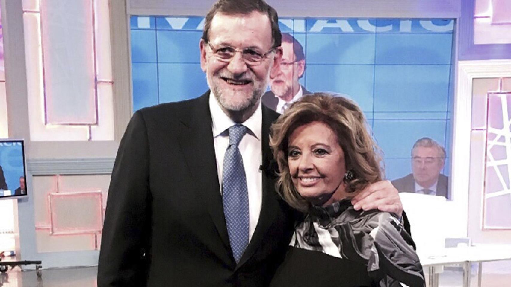 Mariano Rajoy y María Teresa Campos en '¡Qué tiempo tan feliz!' (Mediaset)