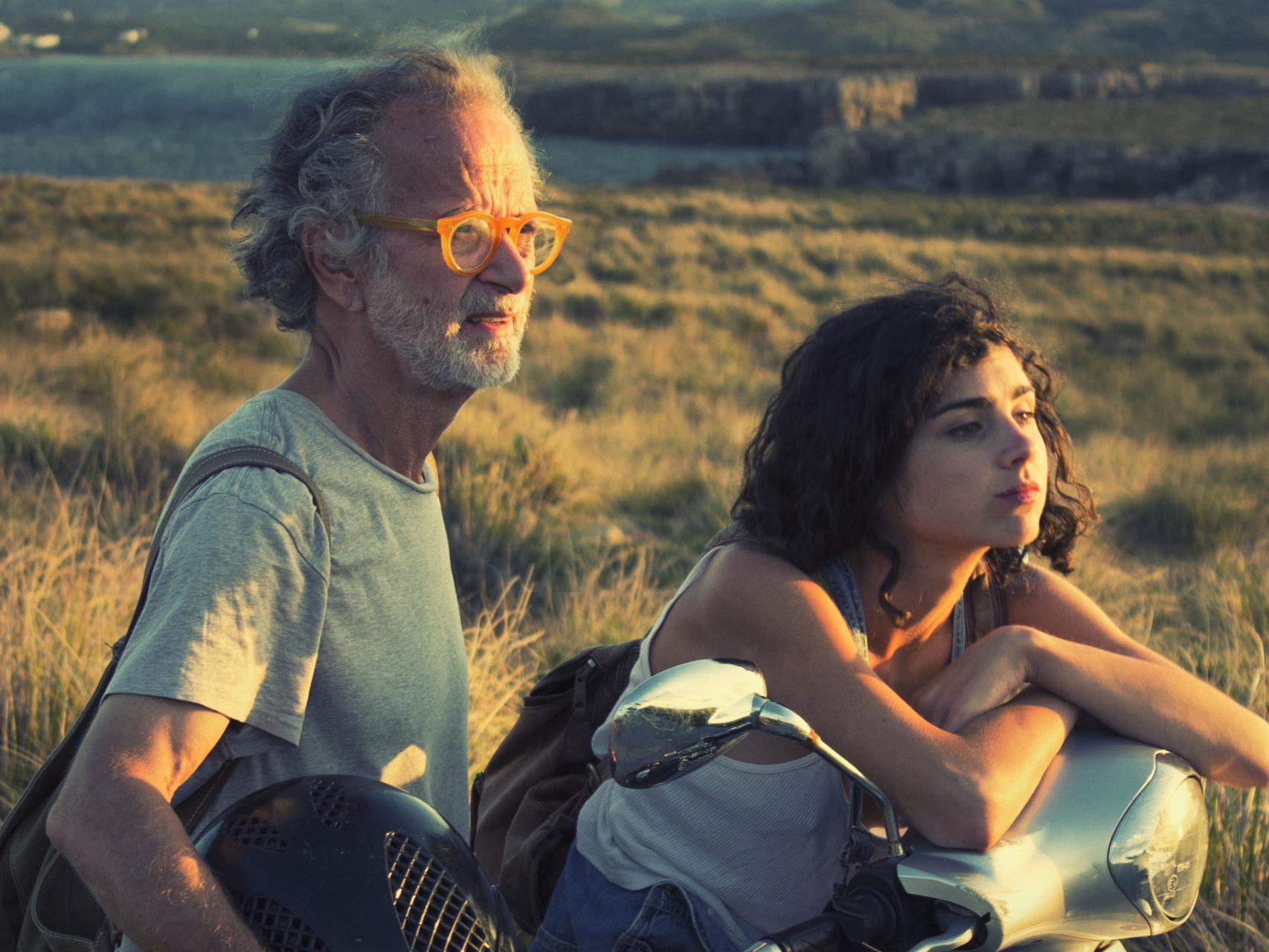 Fernando Colomo y Olivia Delcán, en Isla Bonita